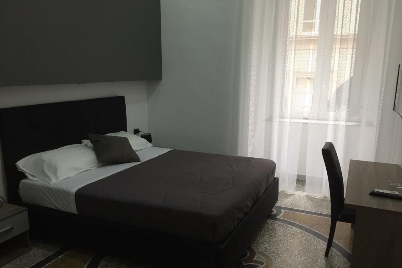 Mb95 - Mezzocannone Luxurious Bed&Breakfast Naples Extérieur photo