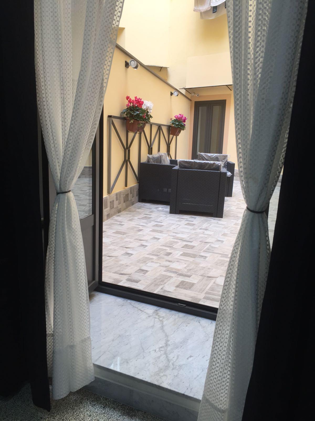 Mb95 - Mezzocannone Luxurious Bed&Breakfast Naples Extérieur photo