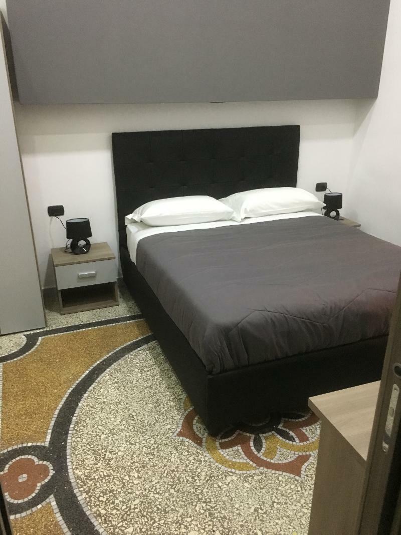 Mb95 - Mezzocannone Luxurious Bed&Breakfast Naples Extérieur photo