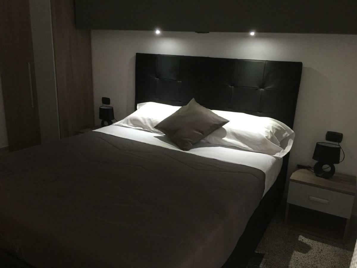 Mb95 - Mezzocannone Luxurious Bed&Breakfast Naples Extérieur photo