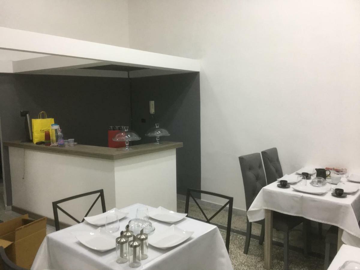 Mb95 - Mezzocannone Luxurious Bed&Breakfast Naples Extérieur photo