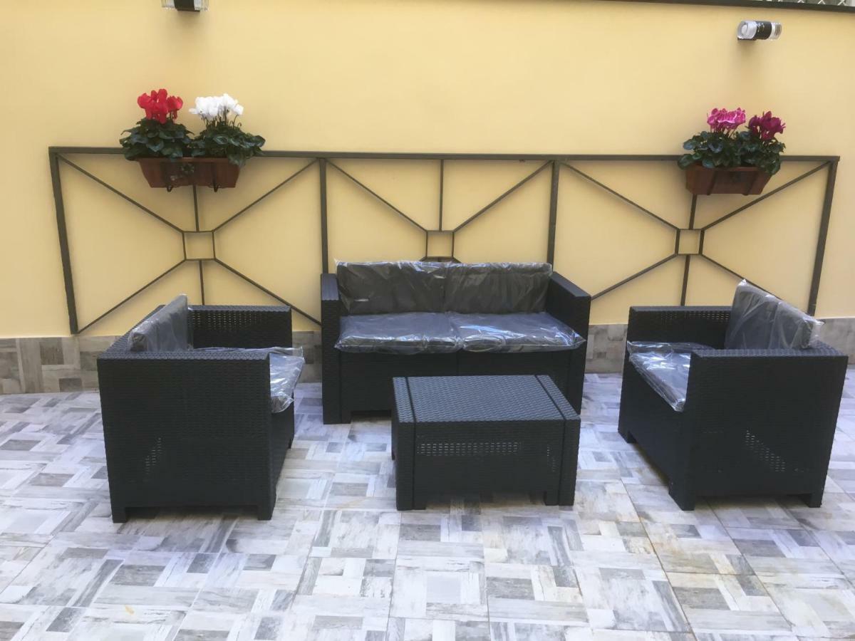 Mb95 - Mezzocannone Luxurious Bed&Breakfast Naples Extérieur photo