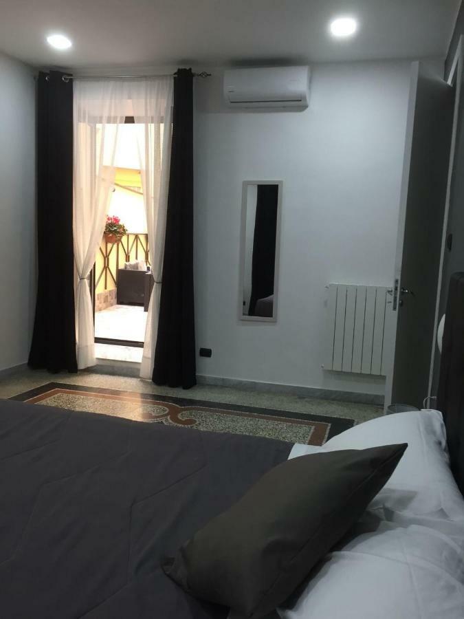 Mb95 - Mezzocannone Luxurious Bed&Breakfast Naples Extérieur photo